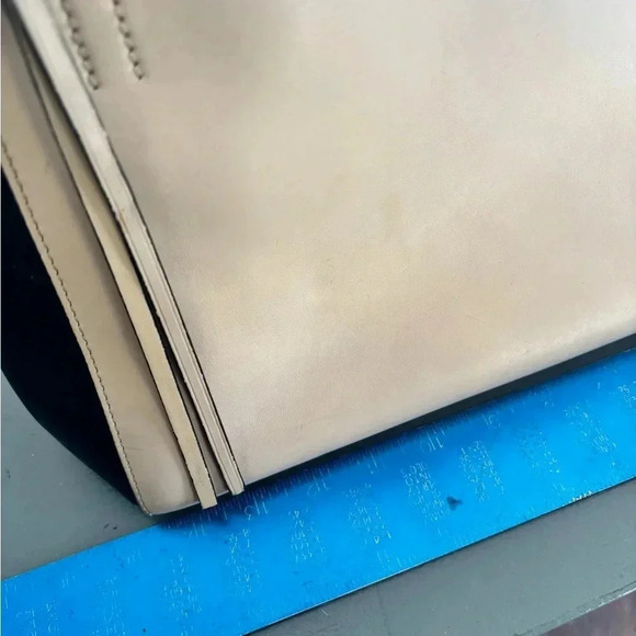 Authentic Celine Edge Bag - Picture 6 of 12